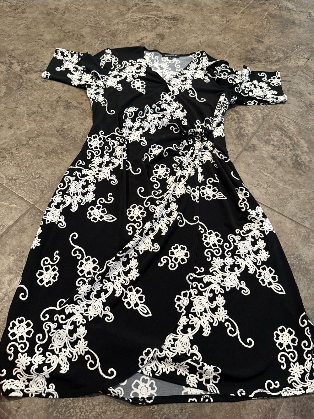 🍗Black & White Floral Dress